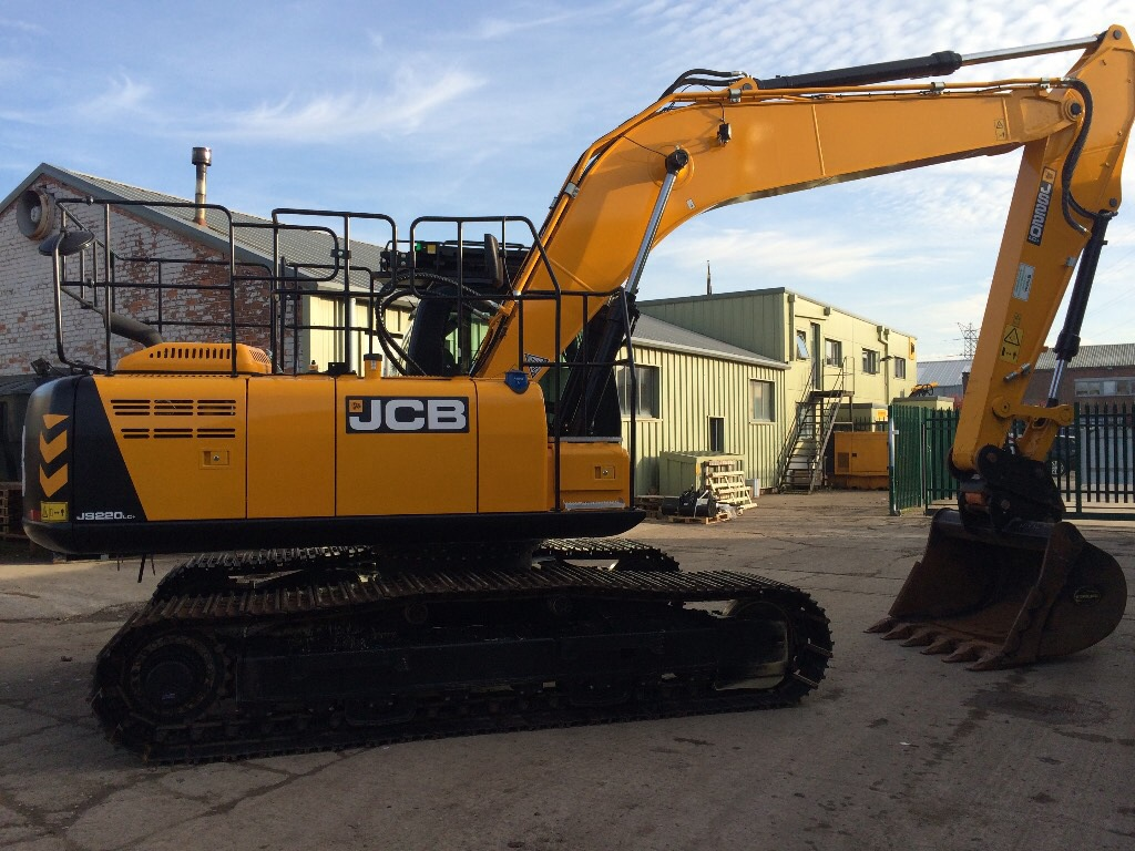 海外靚機: JCB JS220LC