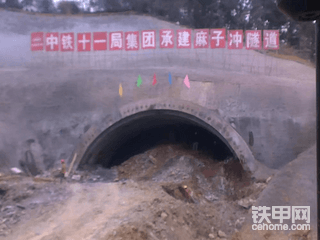 〔每日话题〕开挖机那么多年，说说曾经干过的工地