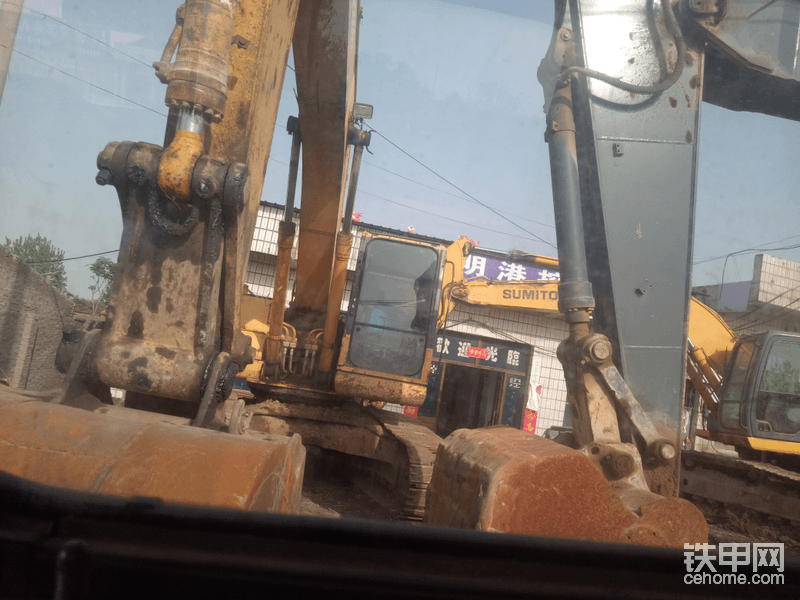 找个合伙修挖机的兄弟,工具齐全,只带技术过来