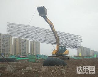 学了2年钩机闲3年，半成手的3段心酸经历