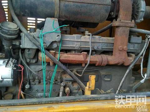 求幫忙 如何看30裝載機年限 標牌都造假
