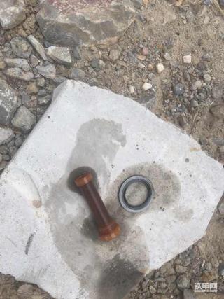 清理挖机油路到半夜，结果对掉速憋车还是没个用~