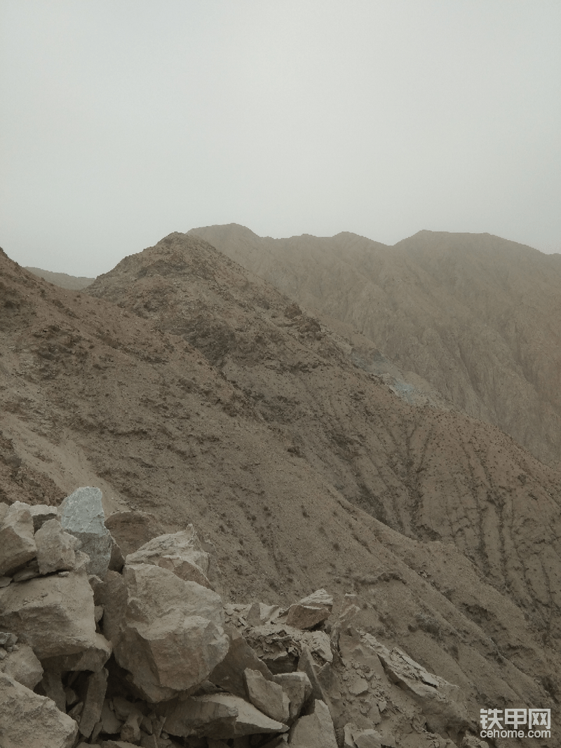 翻山越岭