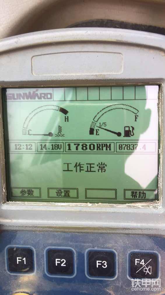 沒修之前無轉(zhuǎn)數(shù)，更換發(fā)電機調(diào)節(jié)器轉(zhuǎn)數(shù)出來啦，屏幕