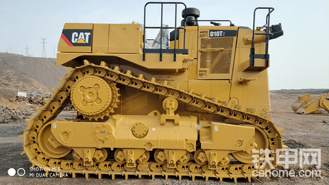 CAT D10T2