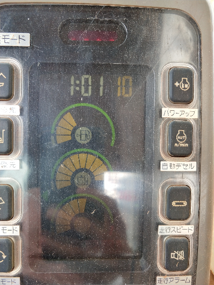 卡特312B天热干一个小时油温就到十格，水温八格，