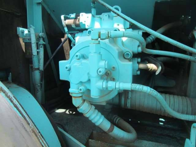 神鋼SK200-3挖掘機(jī)