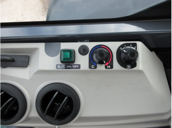 日本神鋼SK55SR-6E挖掘機，仝新車。