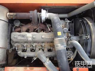 【设备对比】神钢260LC-8对比日立250H-3G