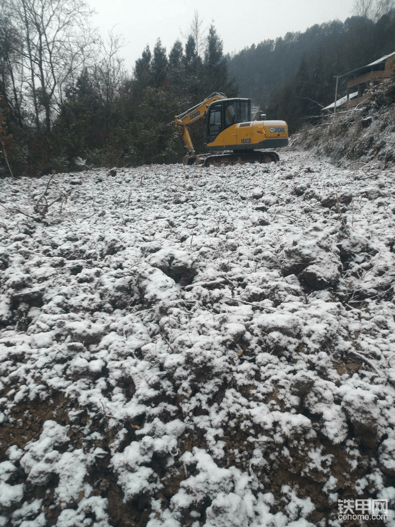 下大雪工地上只有我一個人去上班了