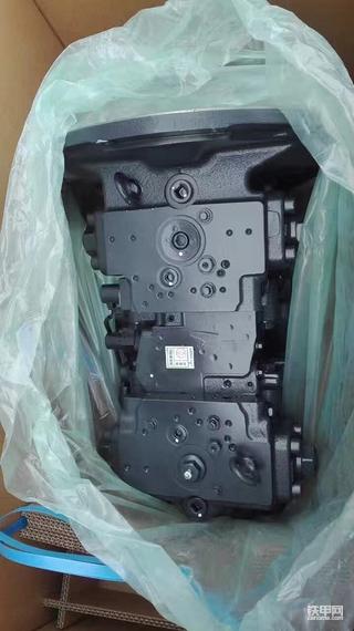 非專業(yè)角度解釋挖掘機(jī)改泵