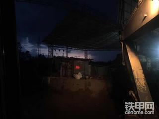 放弃多年的梦想，我选择了开挖机，不知道是对是错？