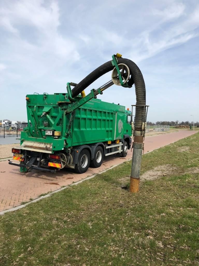 海外靚機：大象的鼻子，真空泵吸車