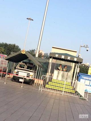 【致敬最可爱的人】与解放军人的擦肩而过，无奈开挖机