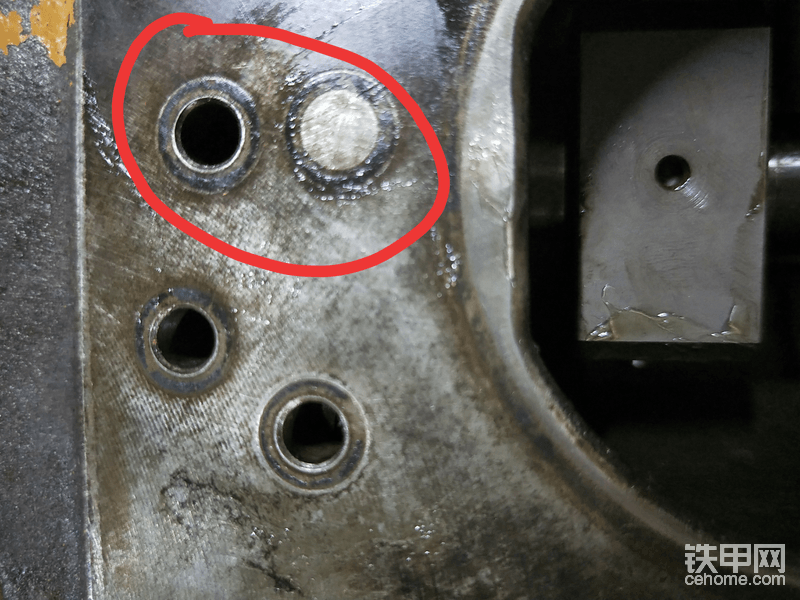 O 型圈熔化粘在铁面上的橡胶