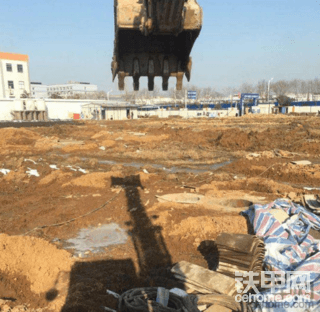 一直停工在家吃雞，偶遇以前的兄弟們