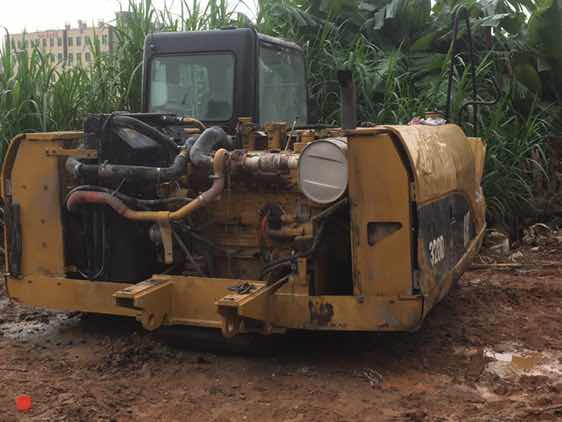 CAT320D