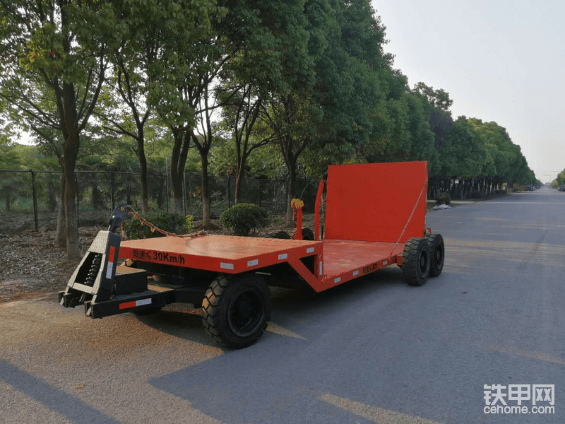 徐工XM503专用拖车<img class="smiley" src="/img/smiley/new/tiejia1.gif"><img class="smiley" src="/img/smiley/new/tiejia1.gif"><img class="smiley" src="/img/smiley/new/tiejia1.gif">