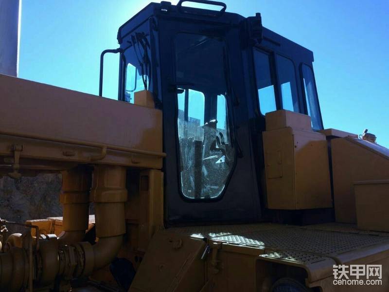 單鏟35方，日工作量8000方左右，鏟寬6.8m，車長(zhǎng)13米，要挑戰(zhàn)一下嗎？18640834915   v，x:powerkorea