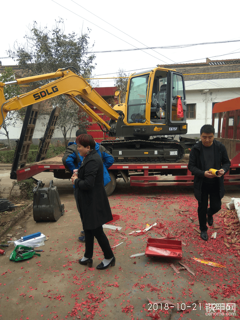板車司機(jī)的老婆。