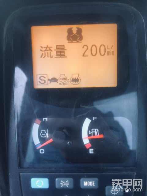 帶破碎鉗的模式液壓流量。