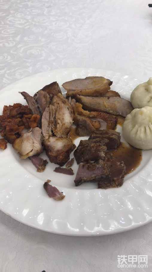 肉來(lái)啦，徐工的自助餐棒棒噠