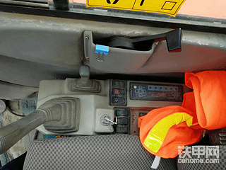 請教大家，這是斗山60機(jī)嗎？
