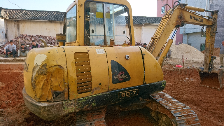 现代60工地机