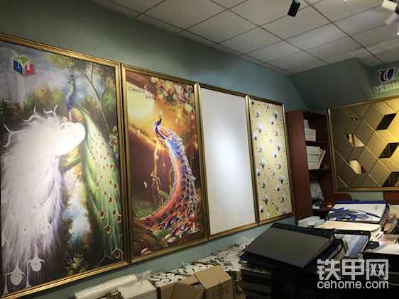 店里嗎的樣板！每個細(xì)節(jié)全部都是王師傅親手弄的呦！對，每個細(xì)節(jié)，您沒有聽錯?。ㄑb修這個店面就是王師傅一個人弄的，就是不找工人弄，這樣會特別有意義，您能體會嗎？）