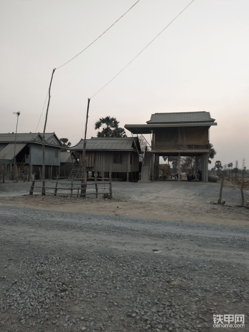 柬埔寨当地人居住的房子