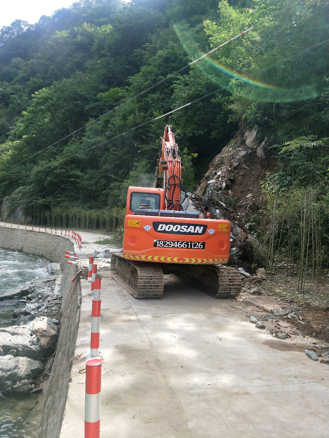 [表情][表情]如果求助各位大神，斗山150直噴機怠速憋車熄火。