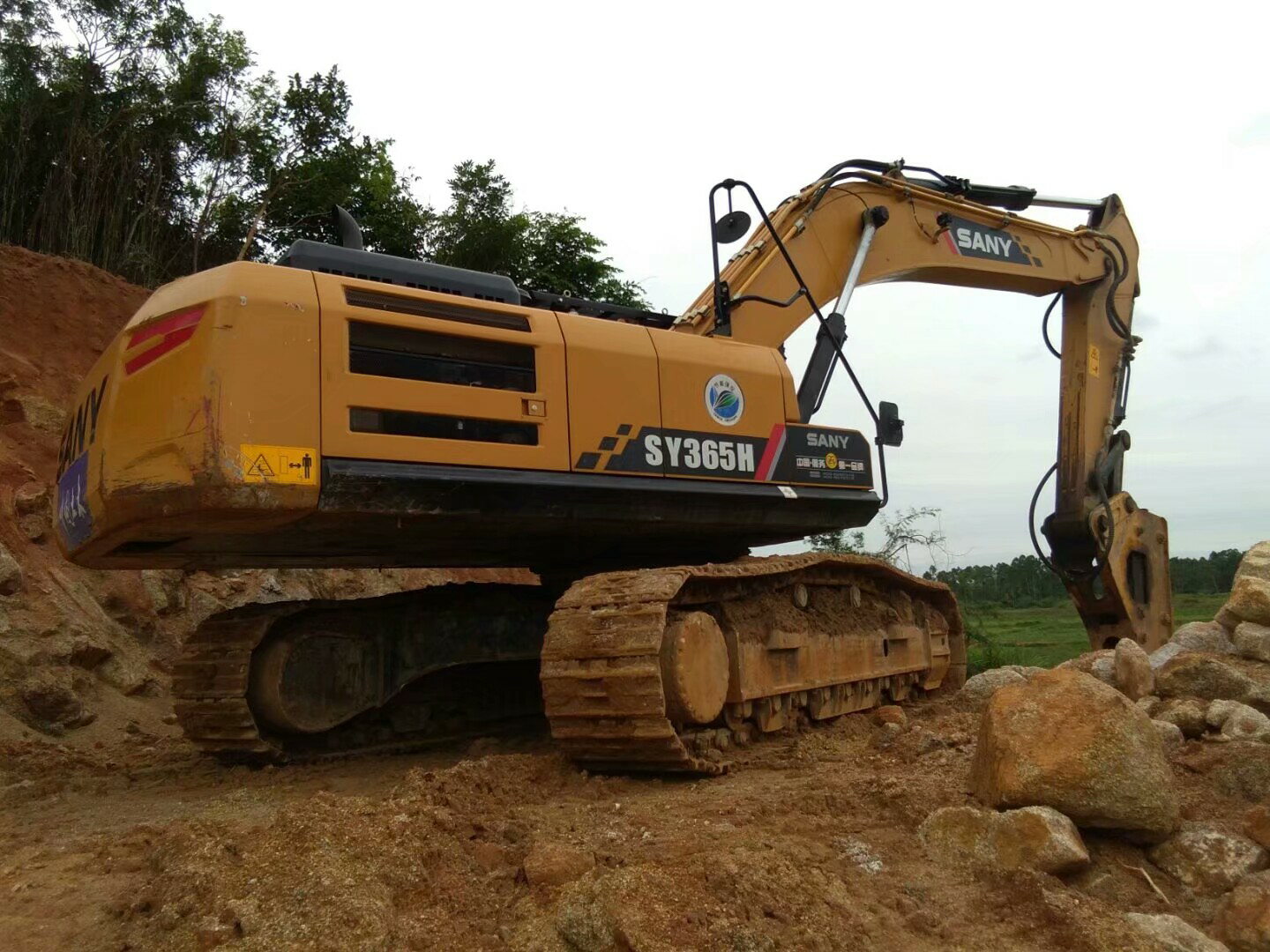 找臺二手60或者120機..13萬左右的