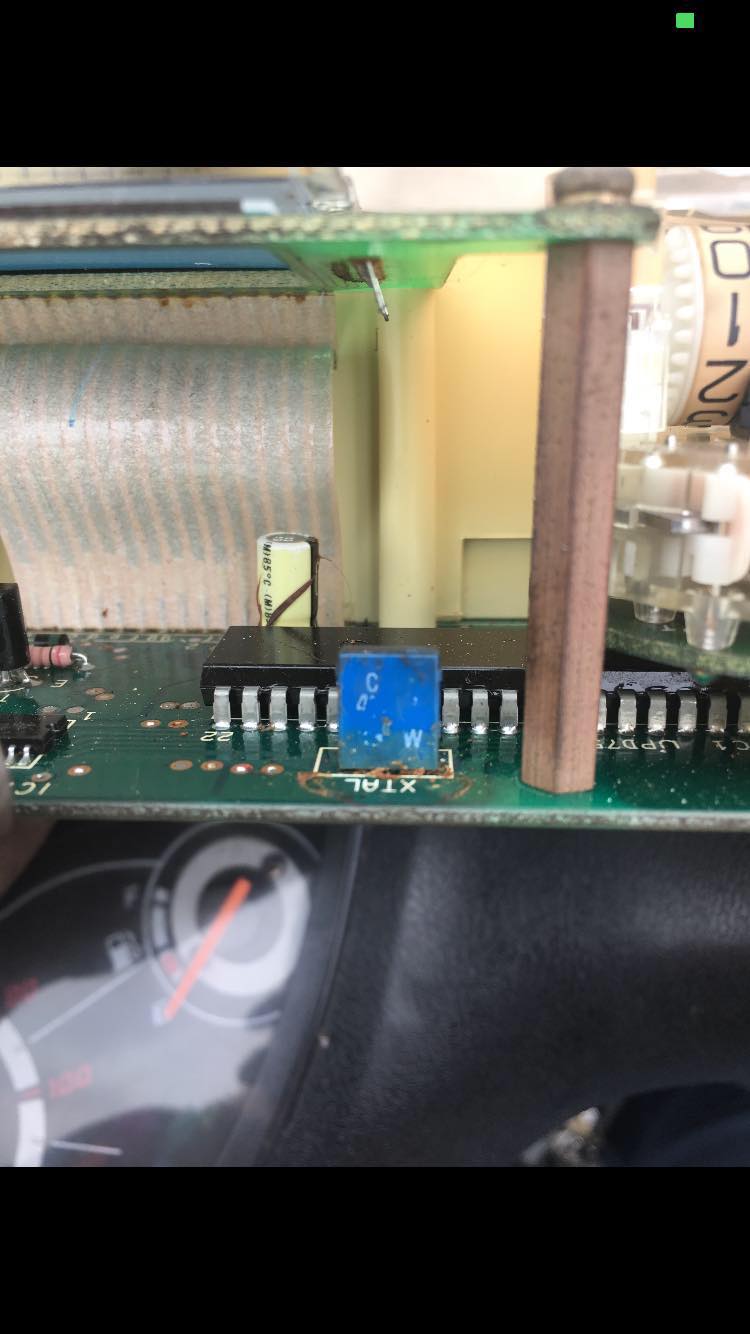 有人会修电路板吗 小松PC30-7