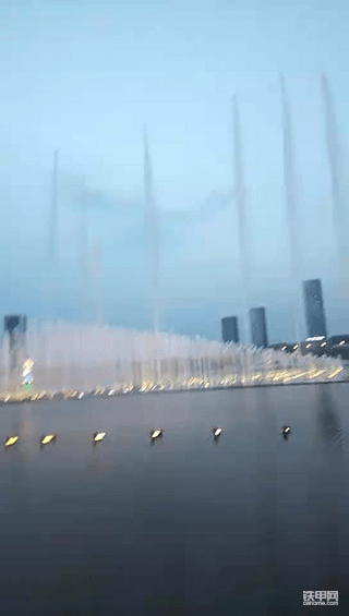 老鐵們！報一下坐標和柳工9075E的價位！小弟在此謝過了