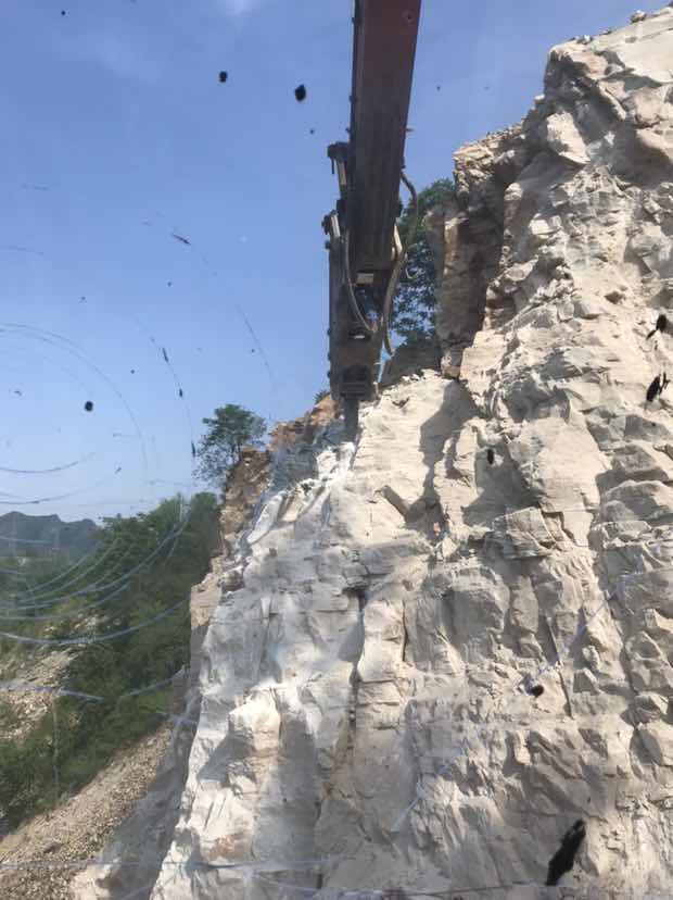 斗山斗山，挖挖机