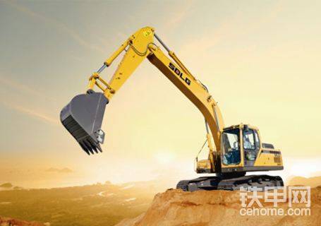 以挖掘機為例，一直以來，除了少數(shù)幾家知名挖掘機廠商能在個別噸位的細分市場中占據(jù)穩(wěn)定的位置，其余主流噸位幾乎全被外資品牌所占據(jù)。即便是國產(chǎn)挖掘機，目前結(jié)構(gòu)件、電器件、覆蓋件都能夠在國內(nèi)采購。發(fā)動機和液壓件大部分從日本進口，一臺挖機全部采購件如果是35萬元的話，發(fā)動機占12萬，液壓件將近10萬，這就意味著35萬的采購件中有22萬是進口件。”中國液壓氣動密封件工業(yè)協(xié)會會長沙寶森的一句話有言在先：“在液壓件、發(fā)動機、電控系統(tǒng)這三大核心零部件中，液壓件是卡在我國工程機械產(chǎn)業(yè)喉嚨里最為尖利的一根魚刺?！? onerror=