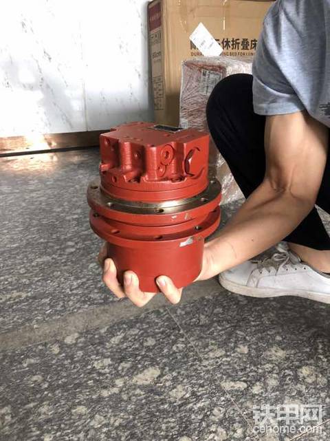 小松18用PHV-1B-12B行走馬達(dá)