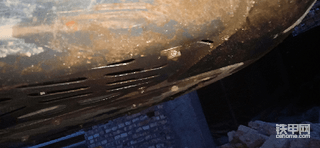 新挖机液压泵漏油