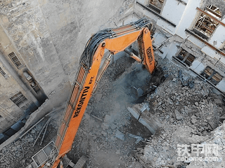 海外靚機:斗山拆樓機