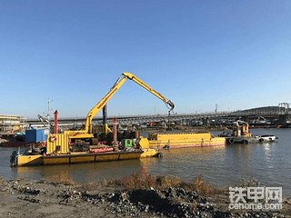 海外靚機：小松長臂