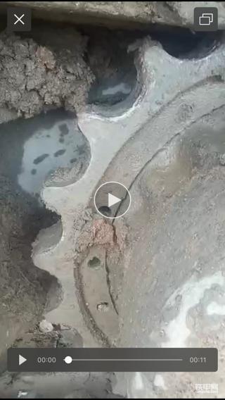行走螺丝一直断