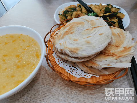 最近喜欢肉夹馍！