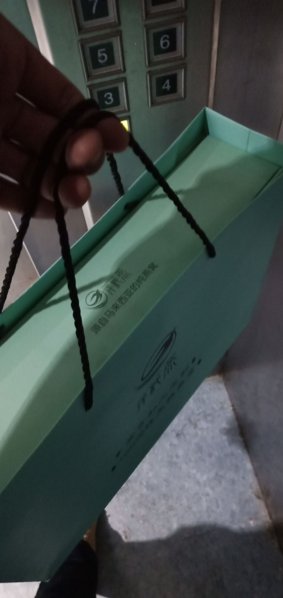 各位大神介绍一下小铲车哪个牌子耐用