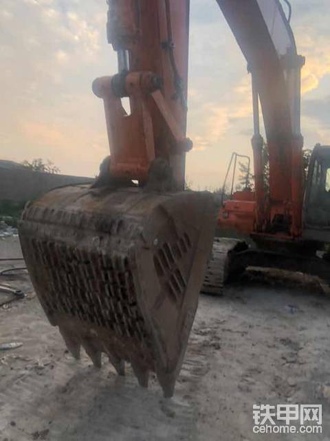 晒铁两个月了，今年这行情。