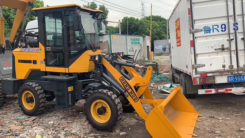 最小10鏟車20鏟車20抓草機930鏟車