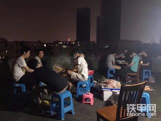 【国庆打卡第五天】越夜越有机，老板们！