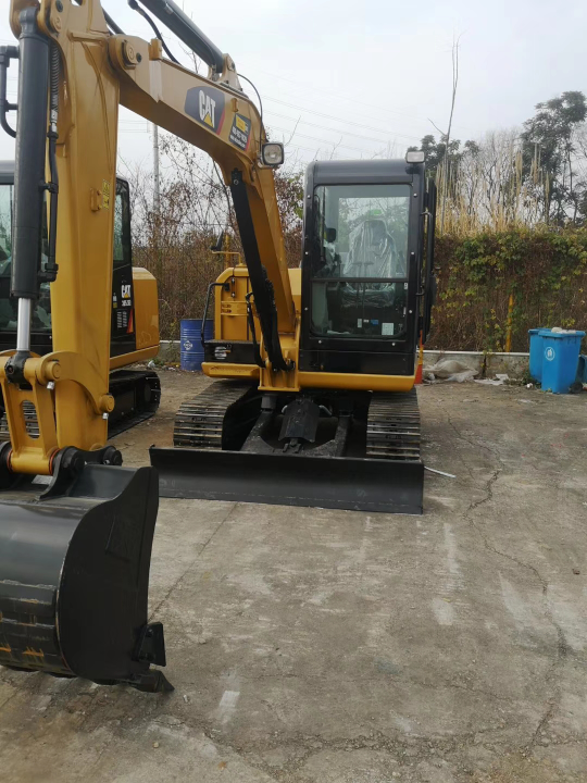 cat305.5e2（1000h）使用情況