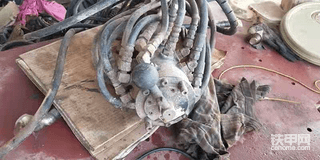 各位大神日立转向阀多少钱！