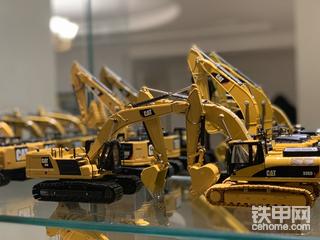 模型挖机