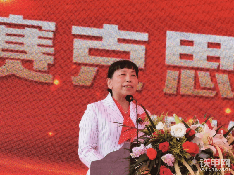 協(xié)會(huì)領(lǐng)導(dǎo)高度肯定賽克思液壓取得的成績(jī)